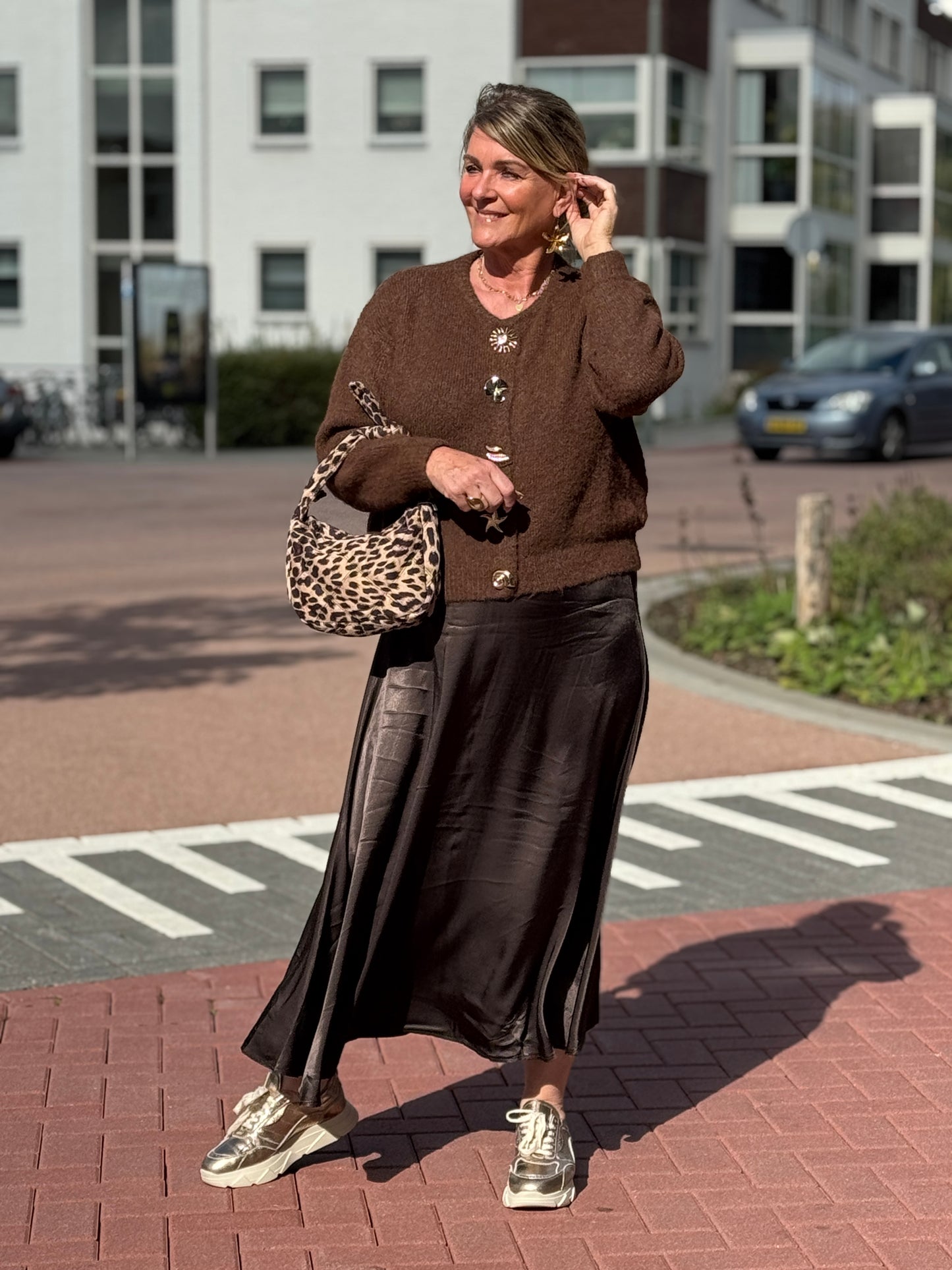 SATIN Rok - Bruin