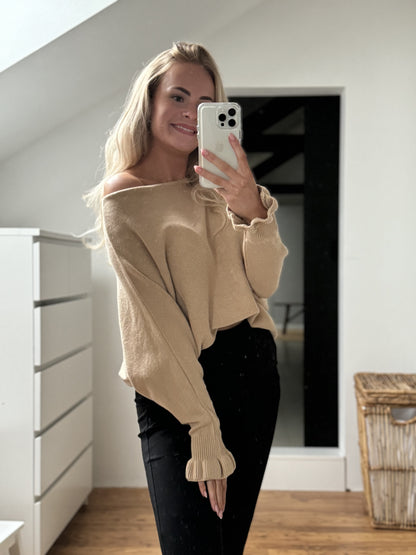 Wendy Ruffle Sweater - Camel