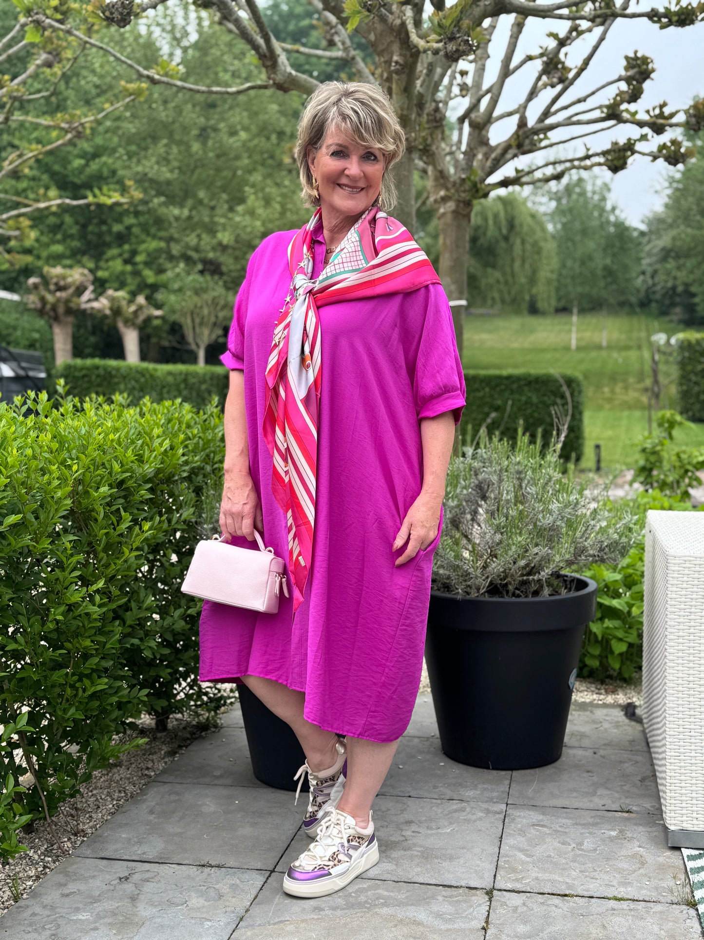 Amely Tuniek - Magenta
