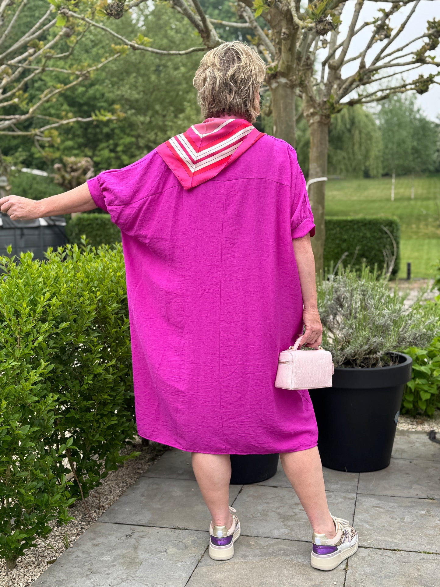 Amely Tuniek - Magenta