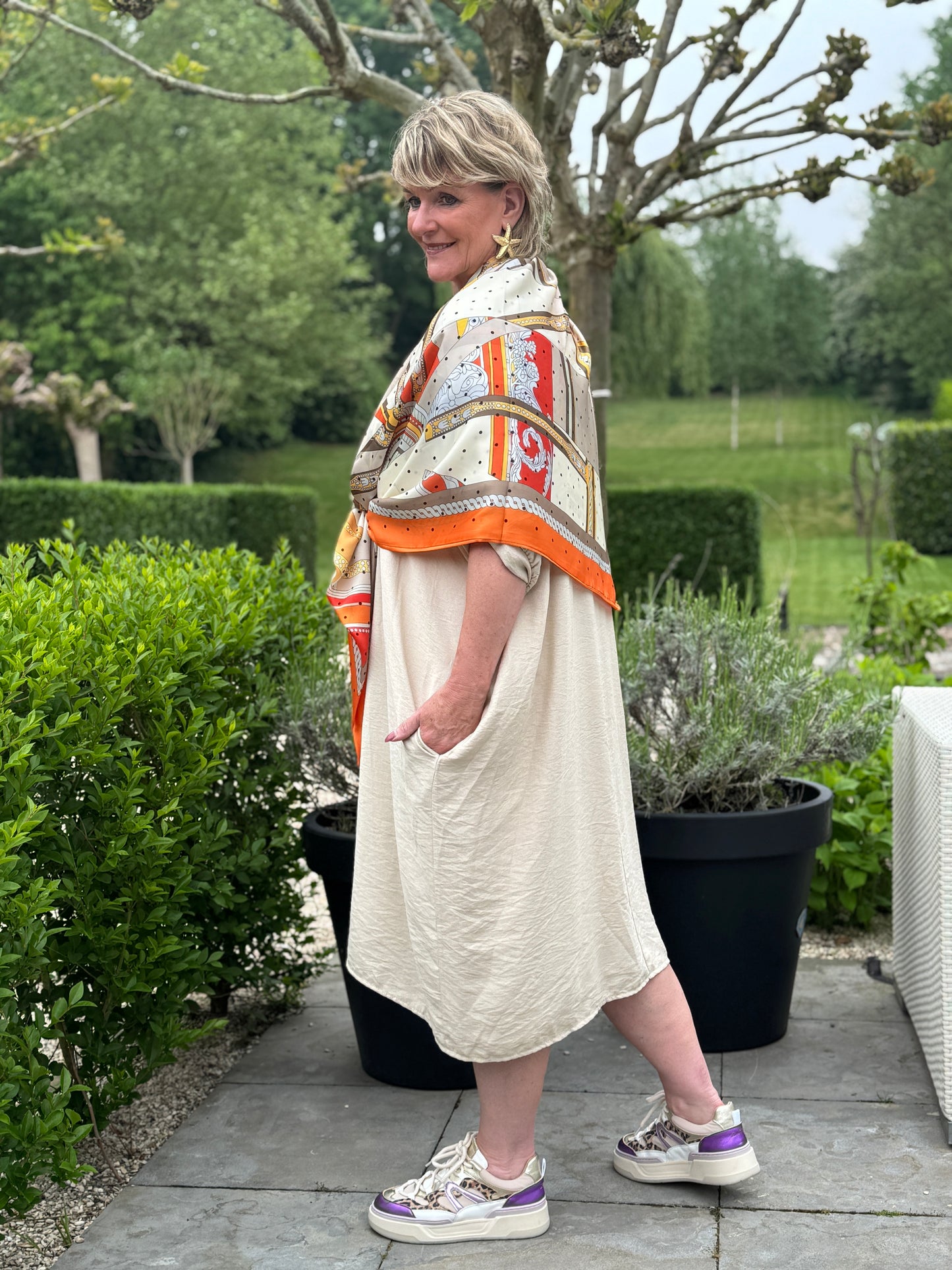Amely Tuniek - Beige