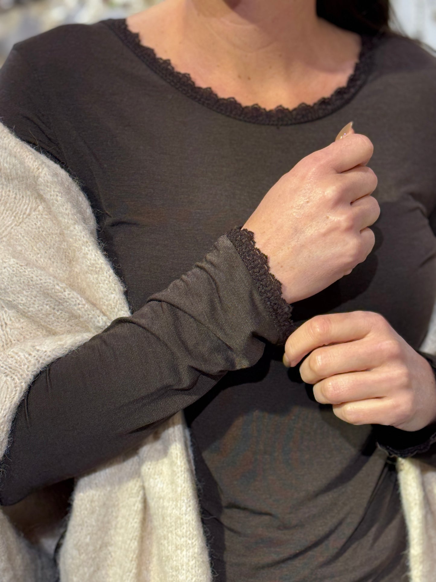 BASIC Top Len - Bruin