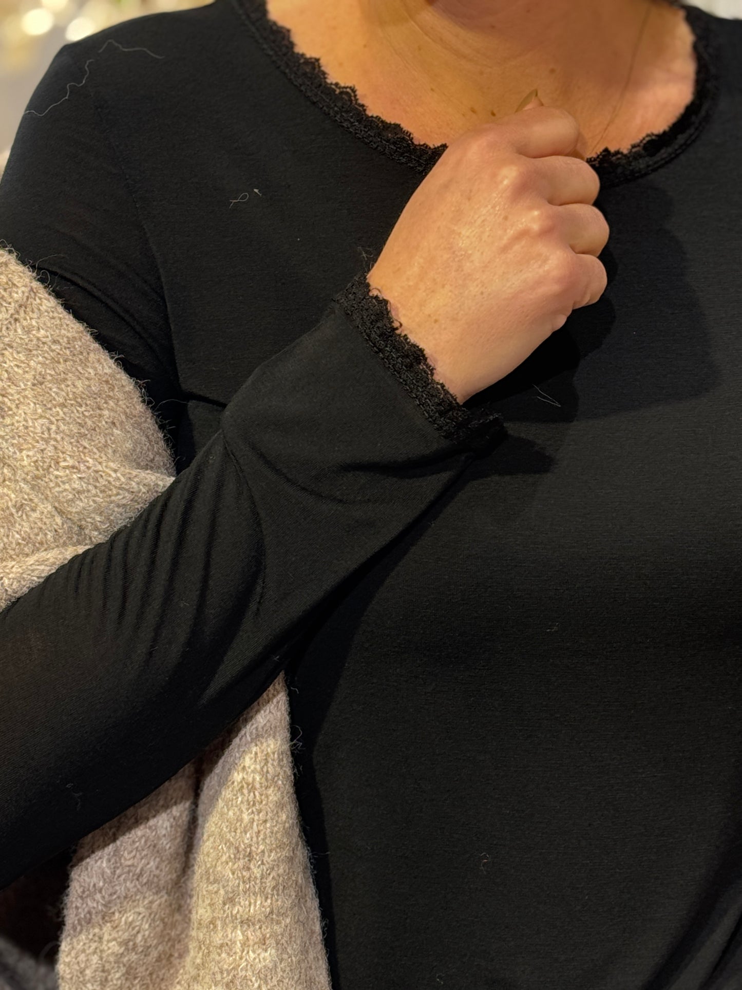 BASIC Top LEN - Zwart